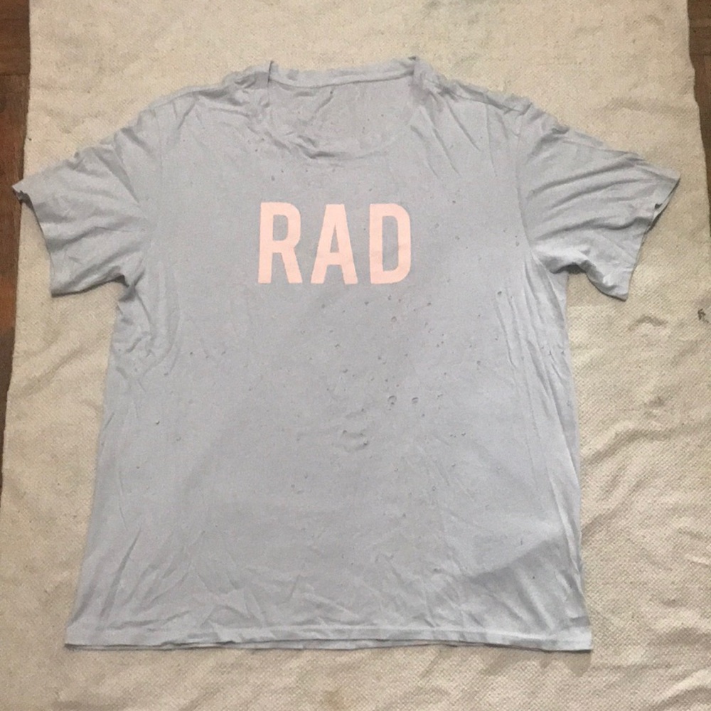 Guess Rad Holey Tee - Picture 2 of 3